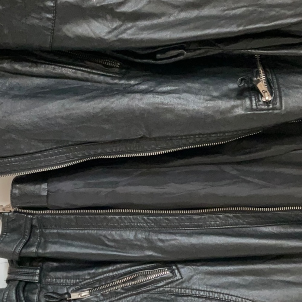 Bomber jacket - Picture 3 of 3